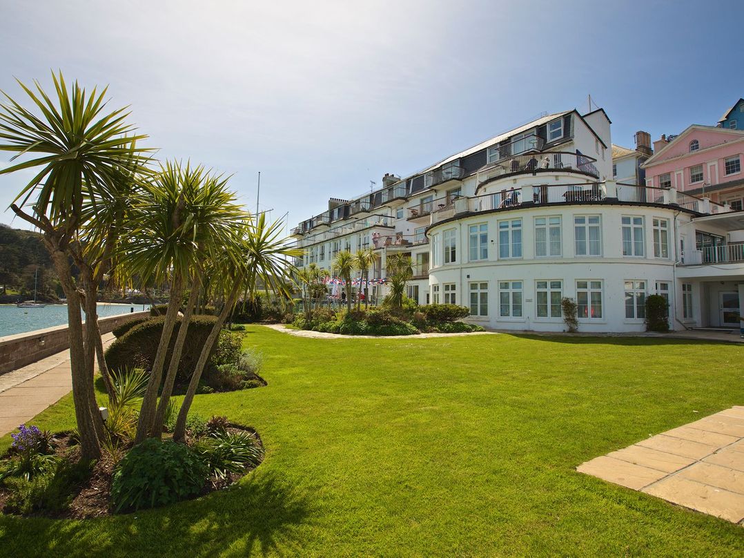 4 The Salcombe