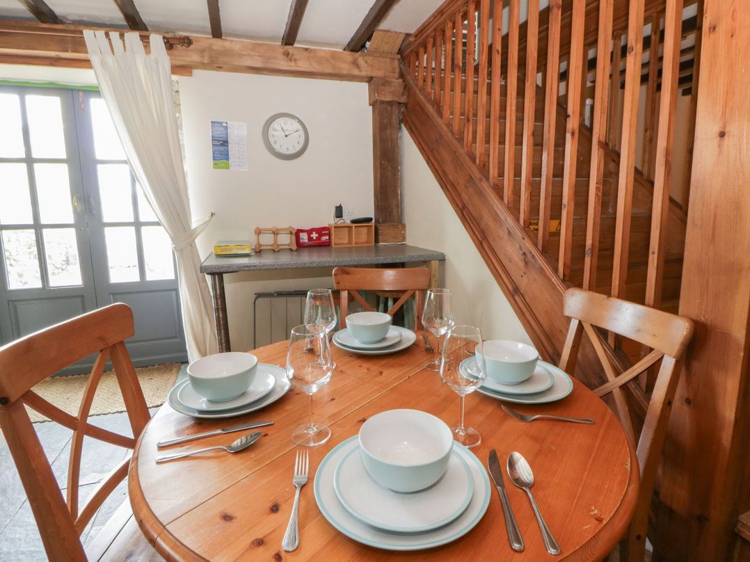Dewi Villa Apartment