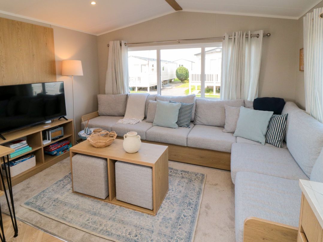 The Beach Retreat at Cayton Bay