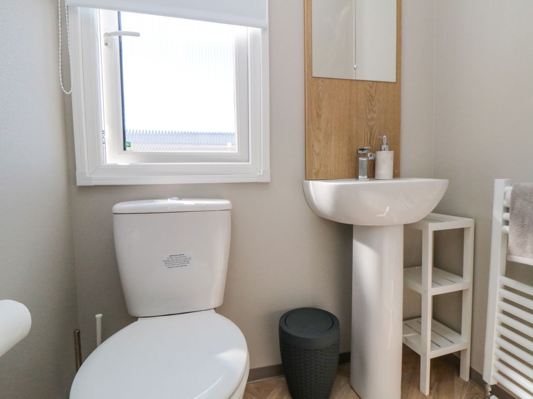 The Beach Retreat at Cayton Bay