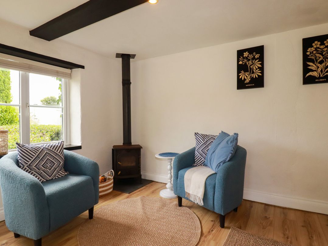 Honey Bee Cottage