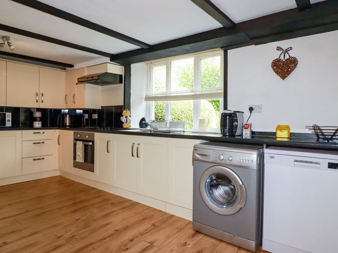 Honey Bee Cottage