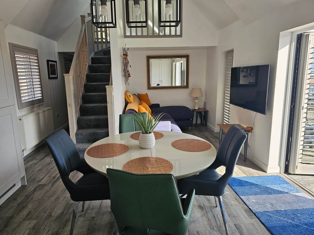 2 Bed Cottage Sleeps 4 Harbour Sea View