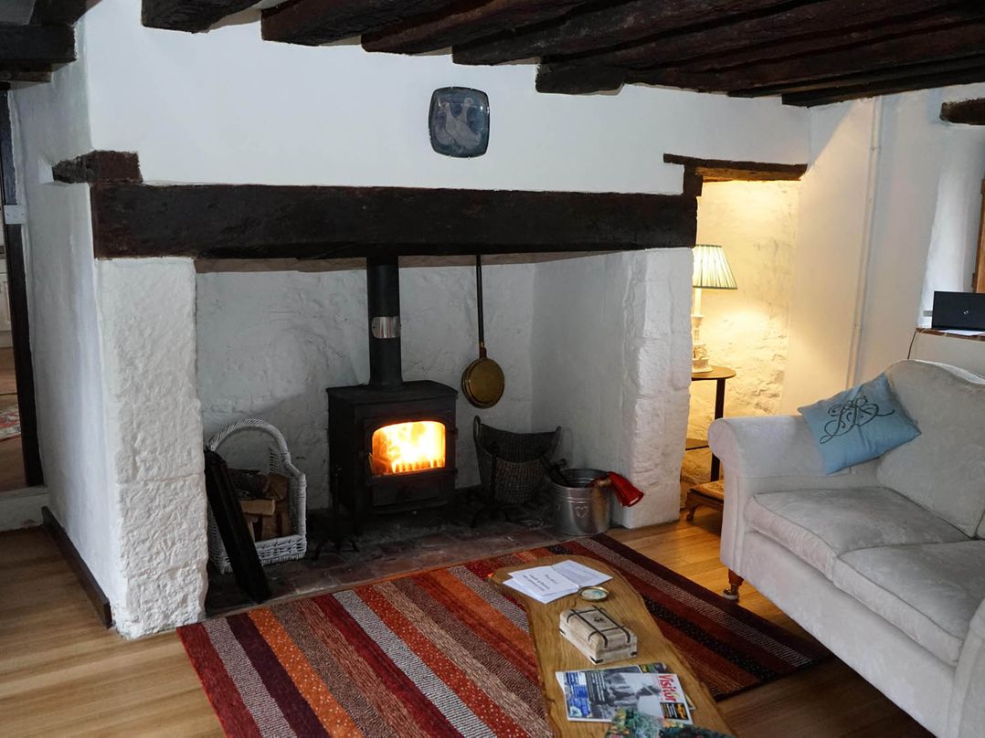 Historic 2Bed Traditional Countryside Retreat