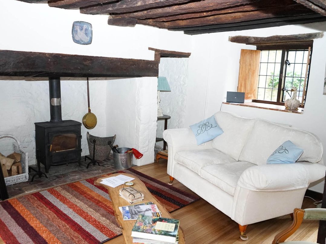 Historic 2Bed Traditional Countryside Retreat