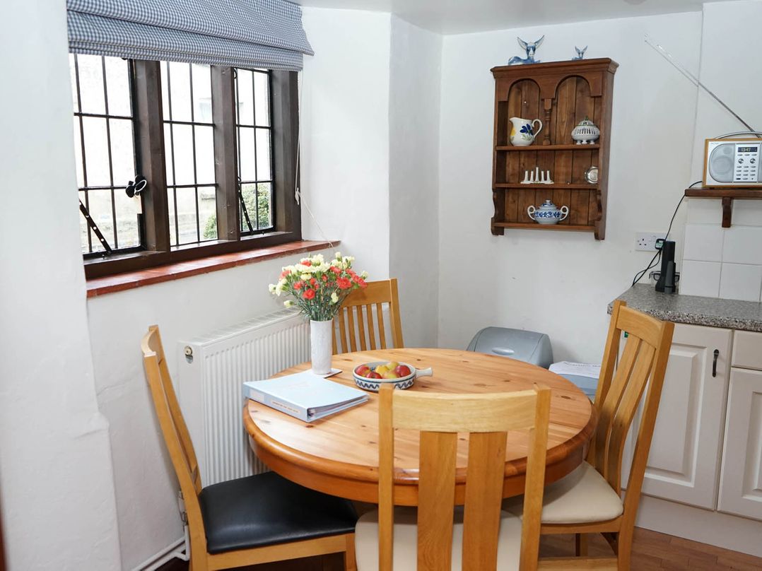 Historic 2Bed Traditional Countryside Retreat