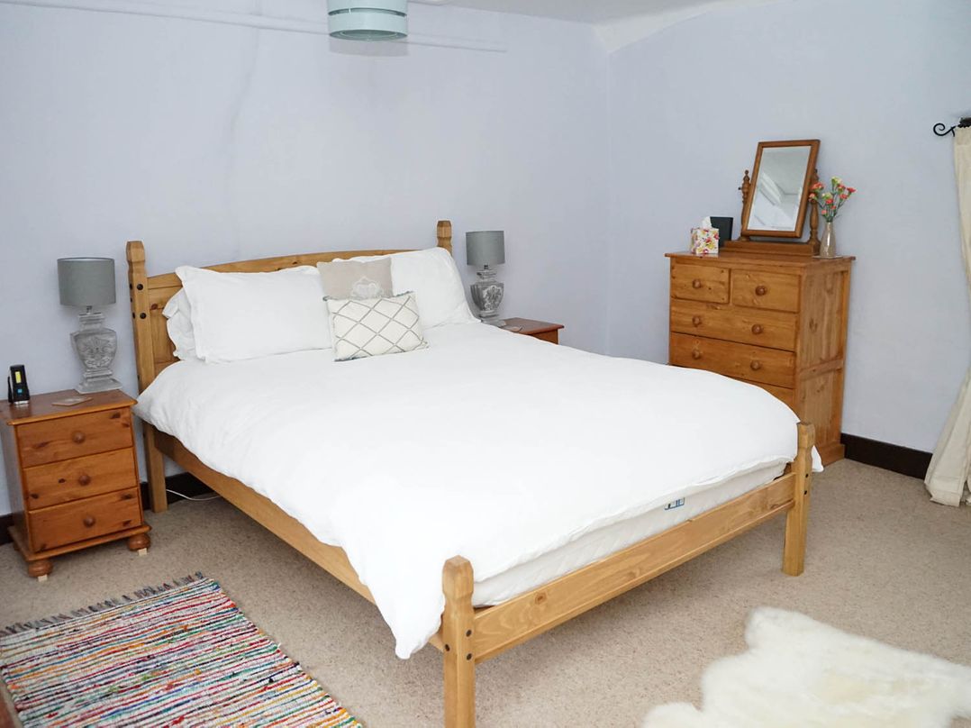 Historic 2Bed Traditional Countryside Retreat