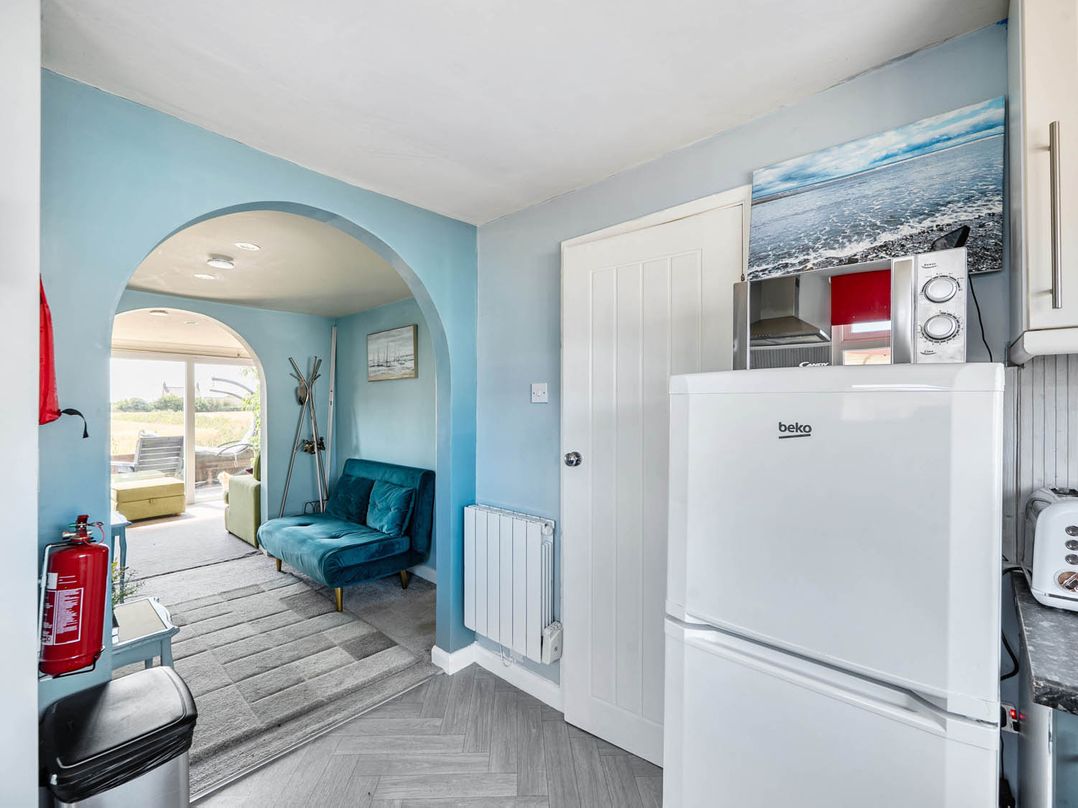 2Bed Chalet Sleeps 5 Dogs Free Parking SeaView