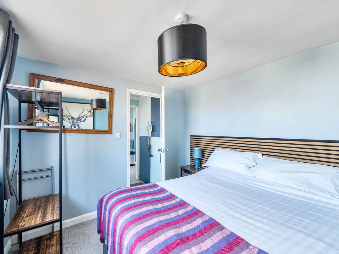 2Bed Chalet Sleeps 5 Dogs Free Parking SeaView