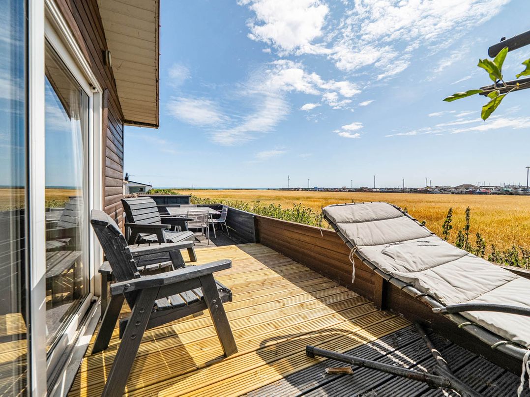 2Bed Chalet Sleeps 5 Dogs Free Parking SeaView