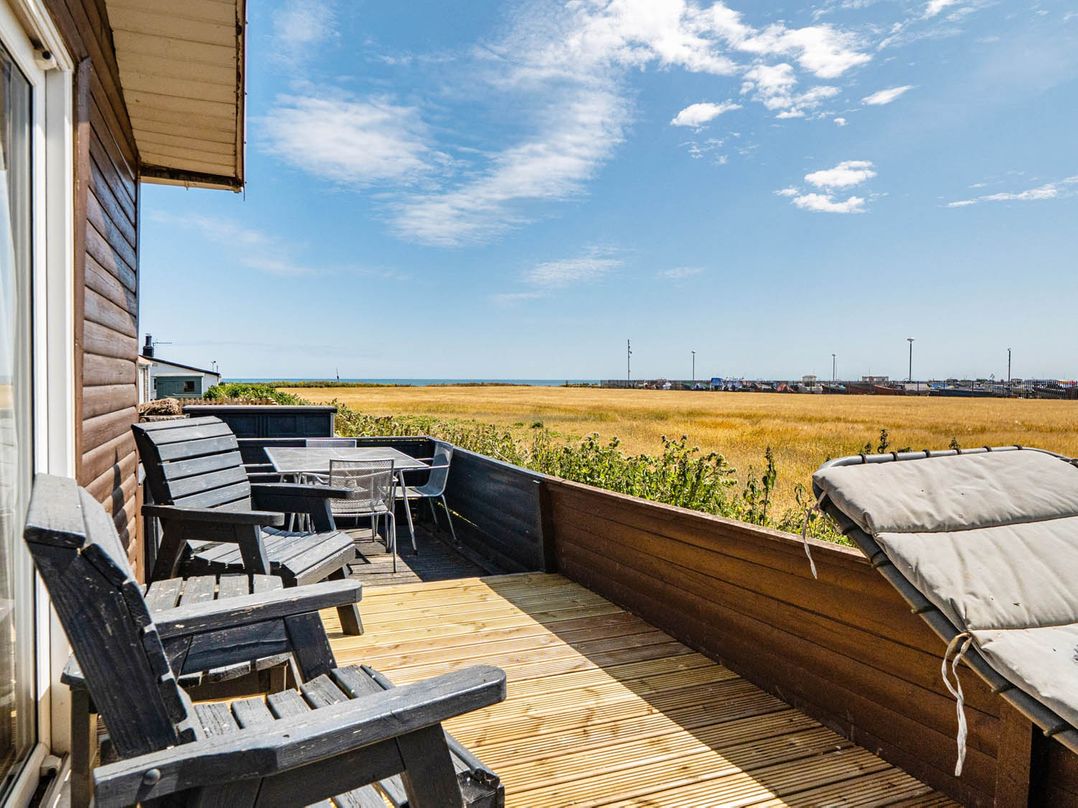 2Bed Chalet Sleeps 5 Dogs Free Parking SeaView
