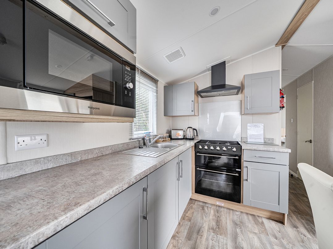 Primrose Valley 3Bed Caravan Sleeps 8 Pets Ok