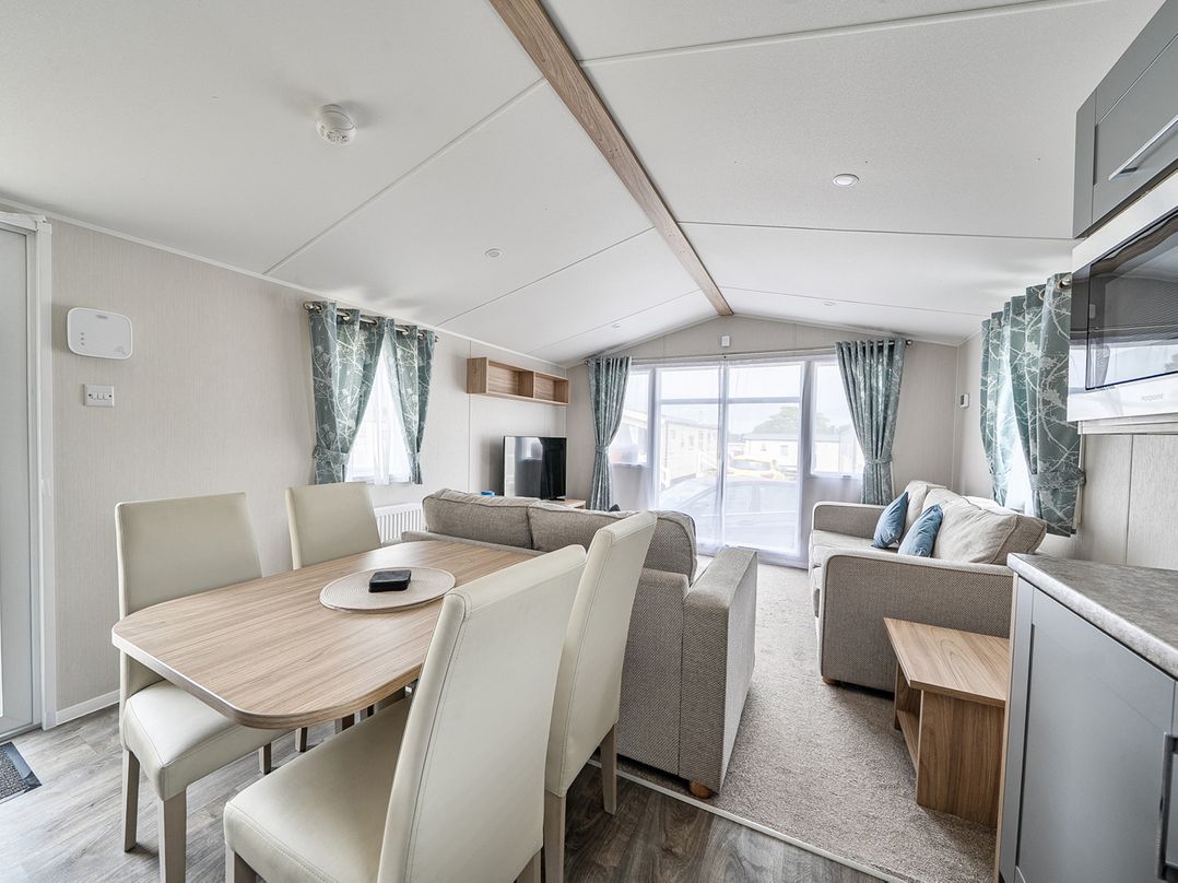 Primrose Valley 3Bed Caravan Sleeps 8 Pets Ok