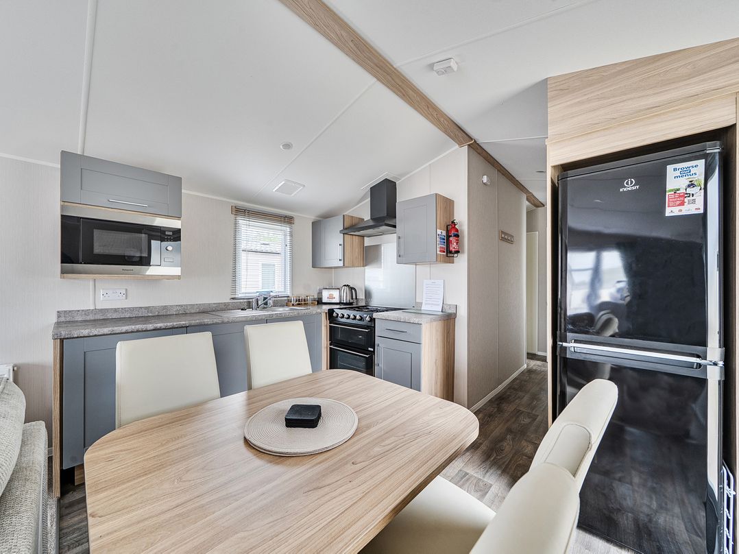 Primrose Valley 3Bed Caravan Sleeps 8 Pets Ok