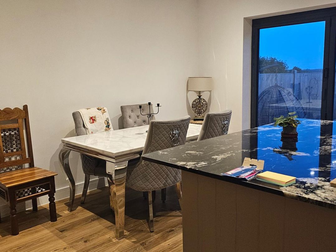 5 Bed Sleeps 7 New Build Detached Property