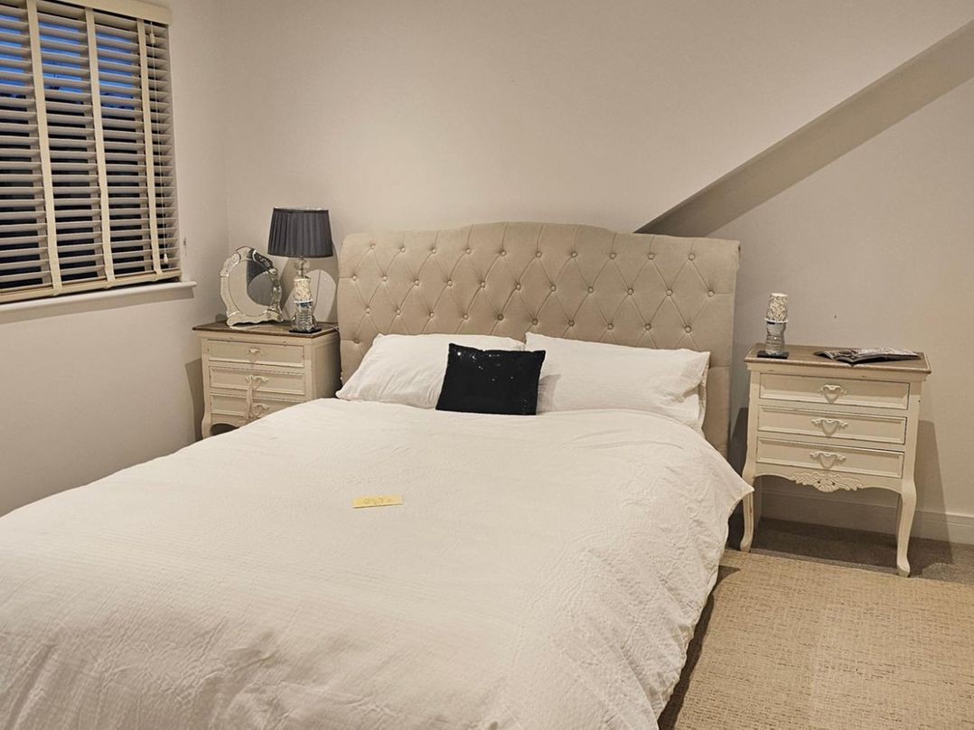 5 Bed Sleeps 7 New Build Detached Property
