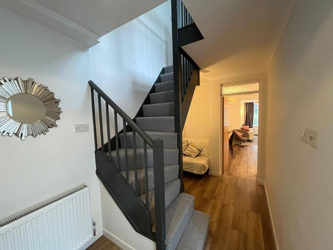 Charming 3Bed Cottage  Private Garden Parking