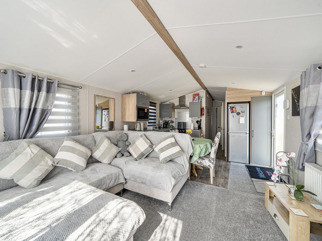 Cayton Bay Holiday Park Kestrel40