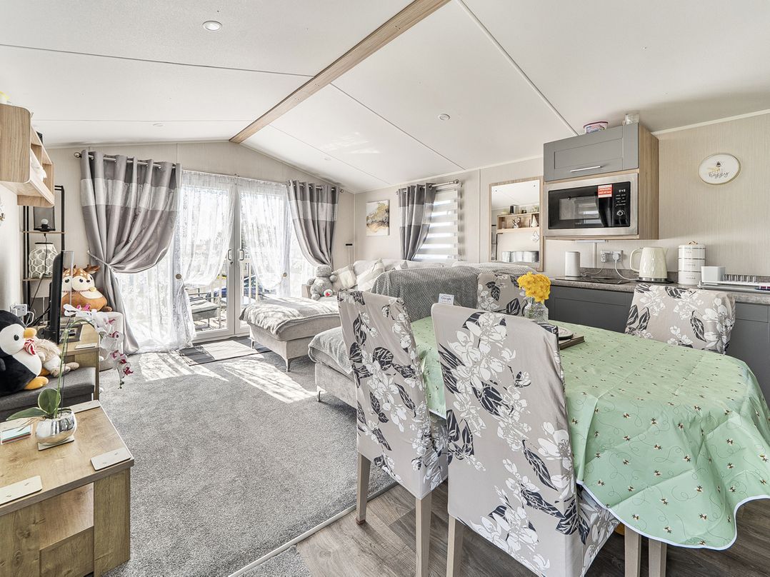 Cayton Bay Holiday Park Kestrel40