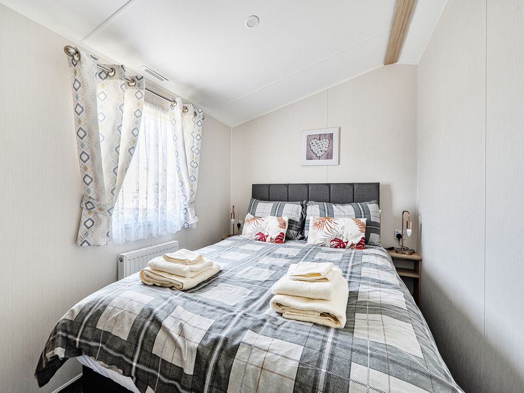 Cayton Bay Holiday Park Kestrel40