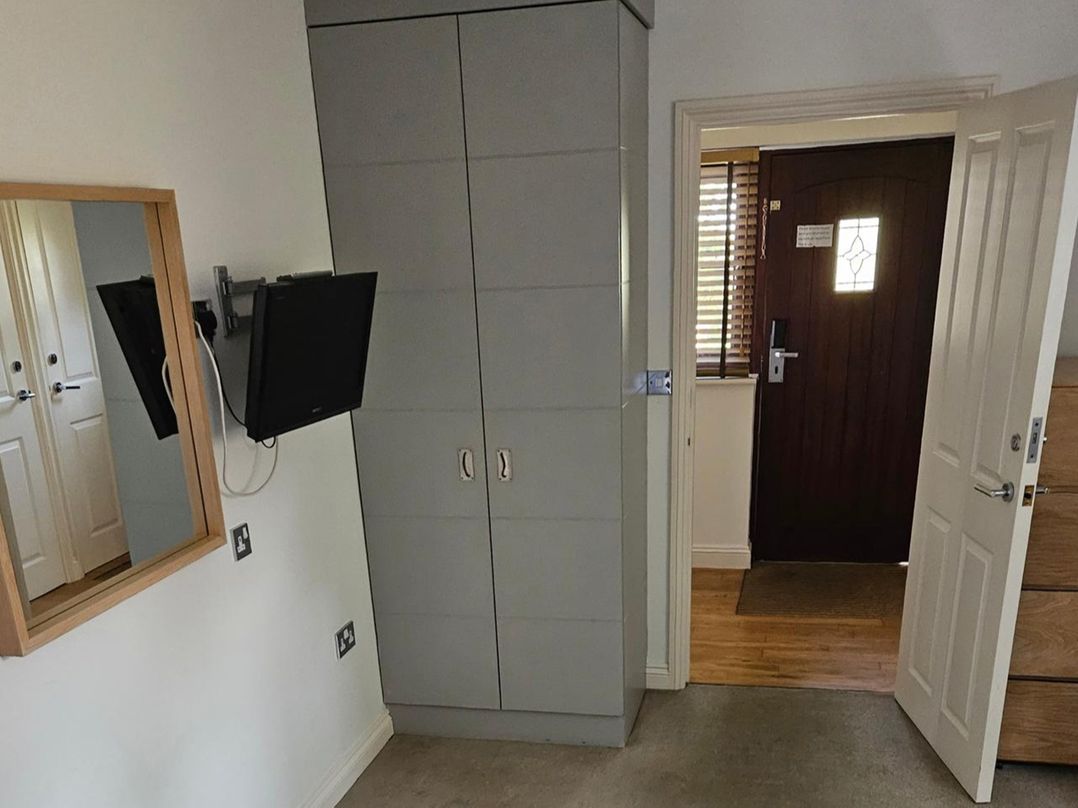 2bed sleeps4 pool freeparking Trenythonestate