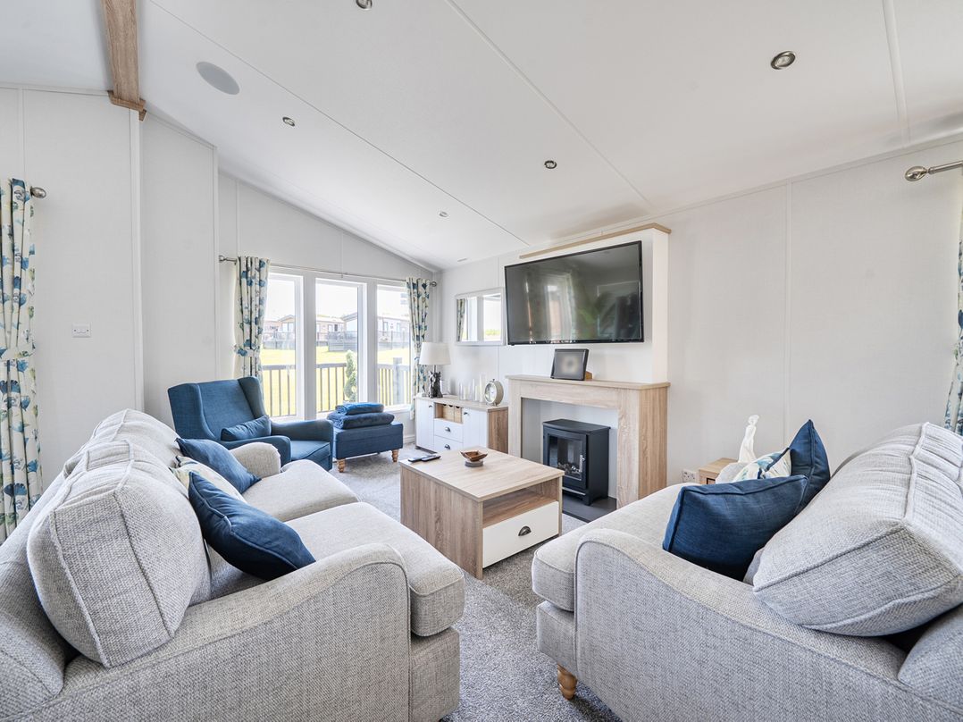Atlantic Breeze Luxury Lodge sleep 6