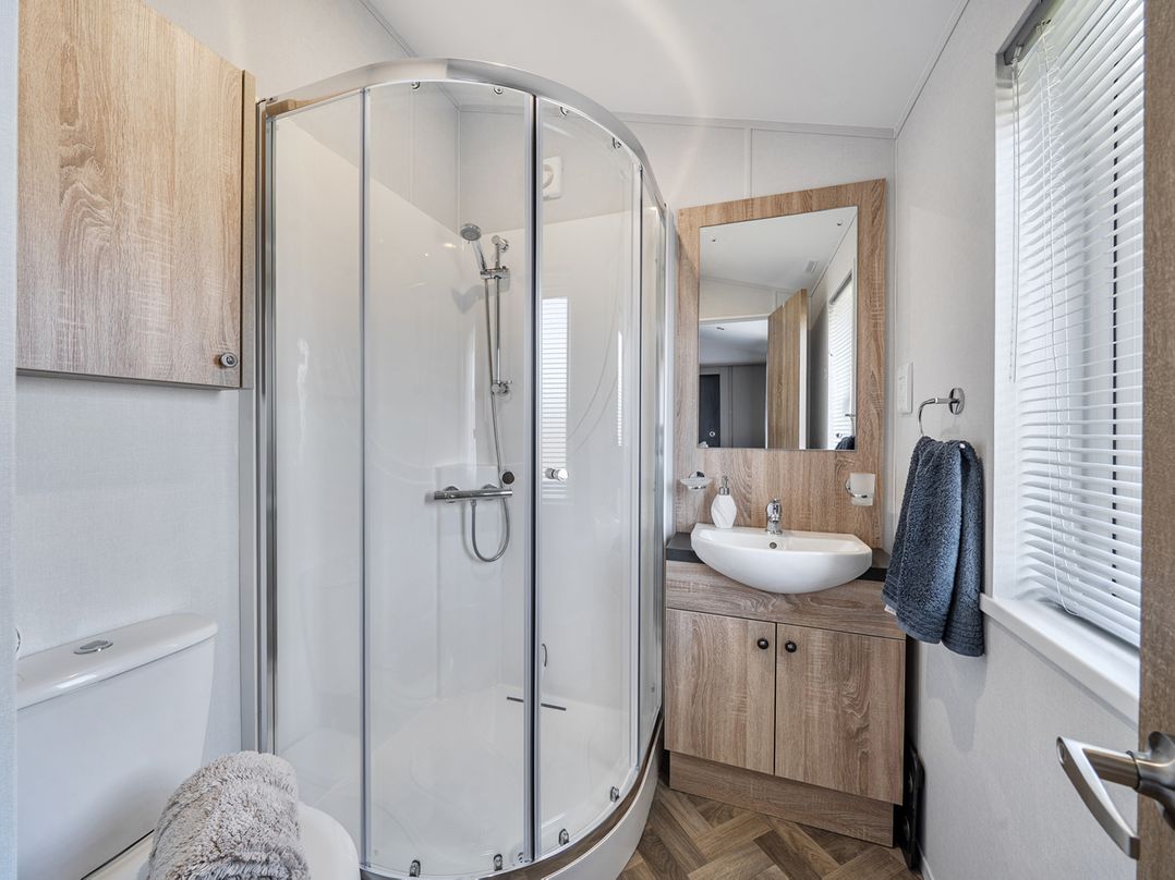 Atlantic Breeze Luxury Lodge sleep 6
