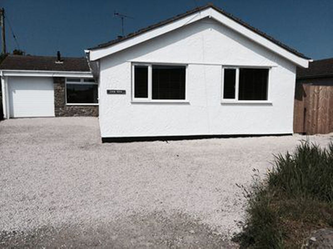 Sea Side Stay 6 Pet Friendly Parking Garden