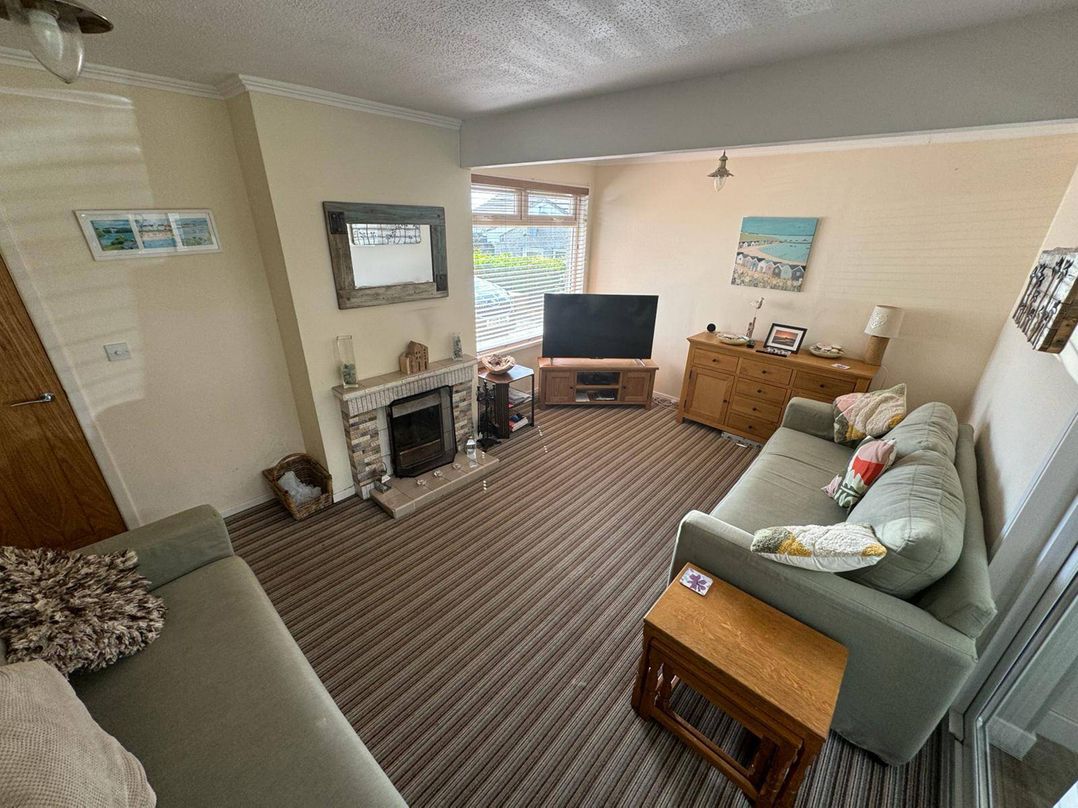 Sea Side Stay 6 Pet Friendly Parking Garden