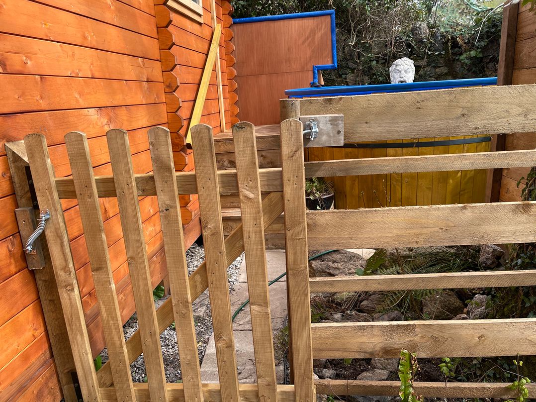 Retro Lodge nr Dartmoor with hot tub  sauna