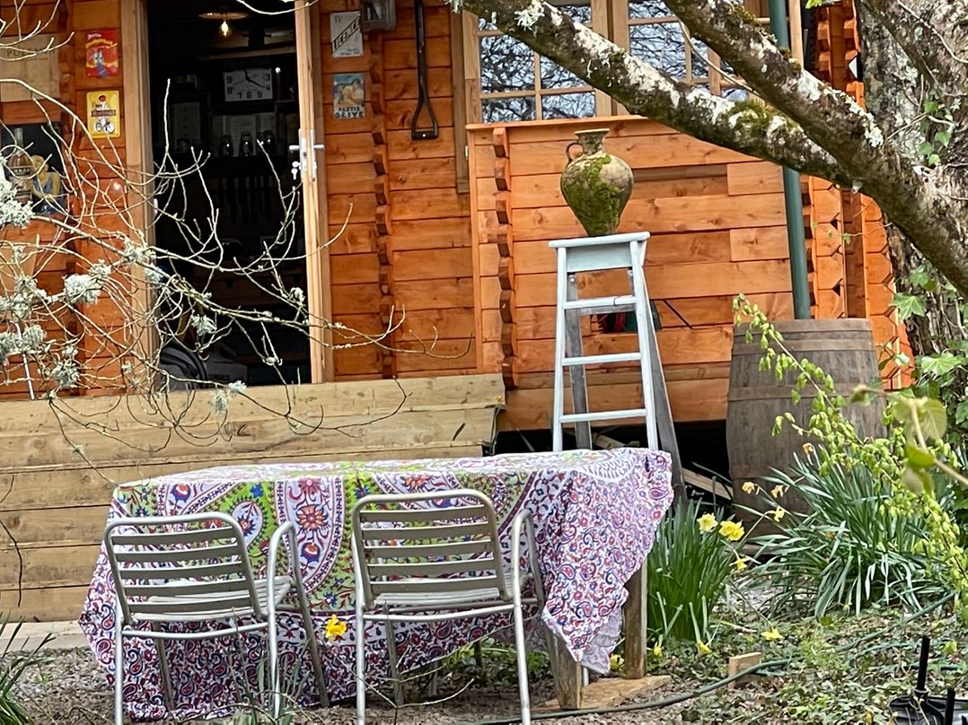 Retro Lodge nr Dartmoor with hot tub  sauna