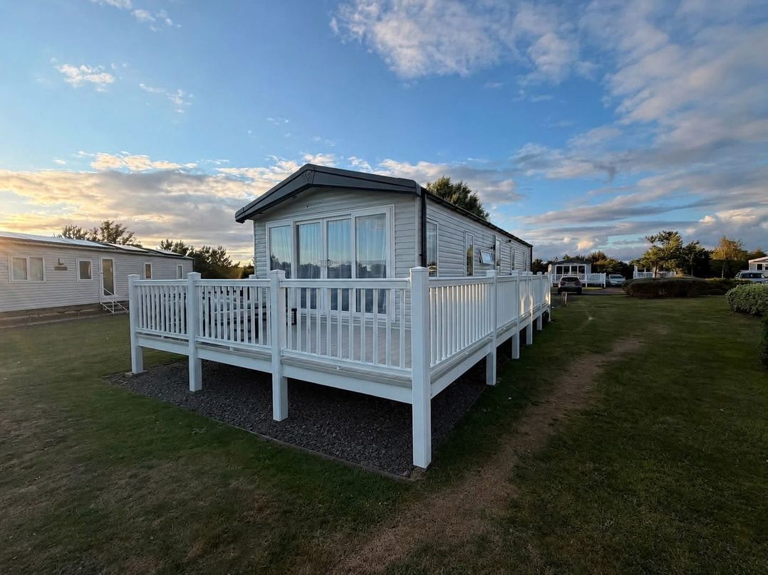 Haggerston Castle - Lakeside Retreat