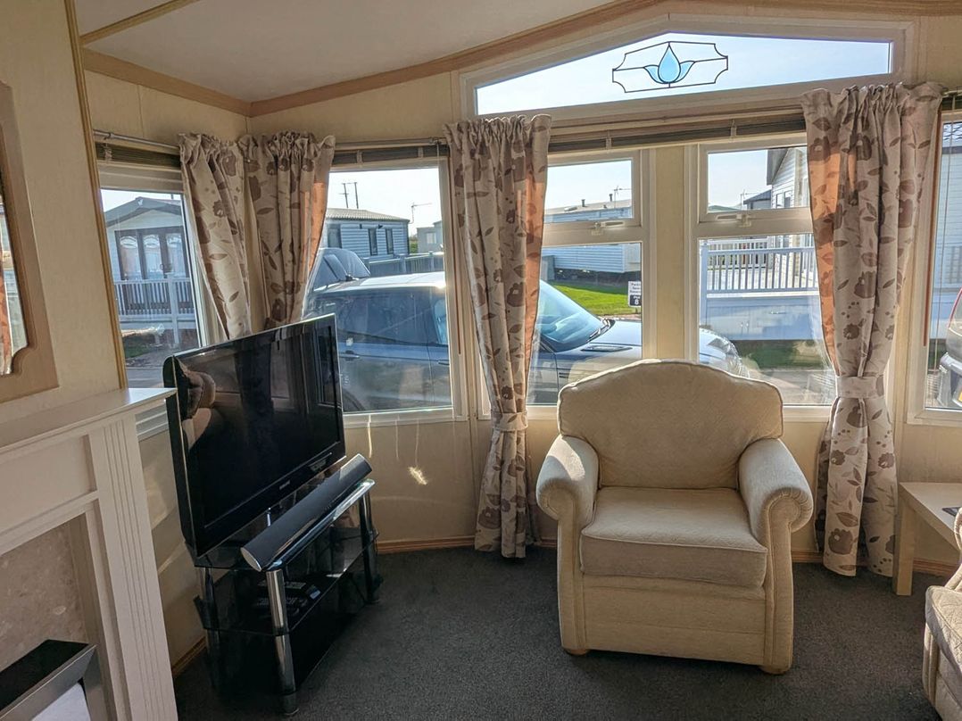 Beachcomber Cabin Dog Friendly Anderby Creek