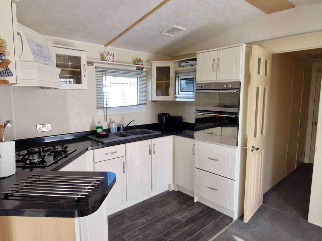 Beachcomber Cabin Dog Friendly Anderby Creek