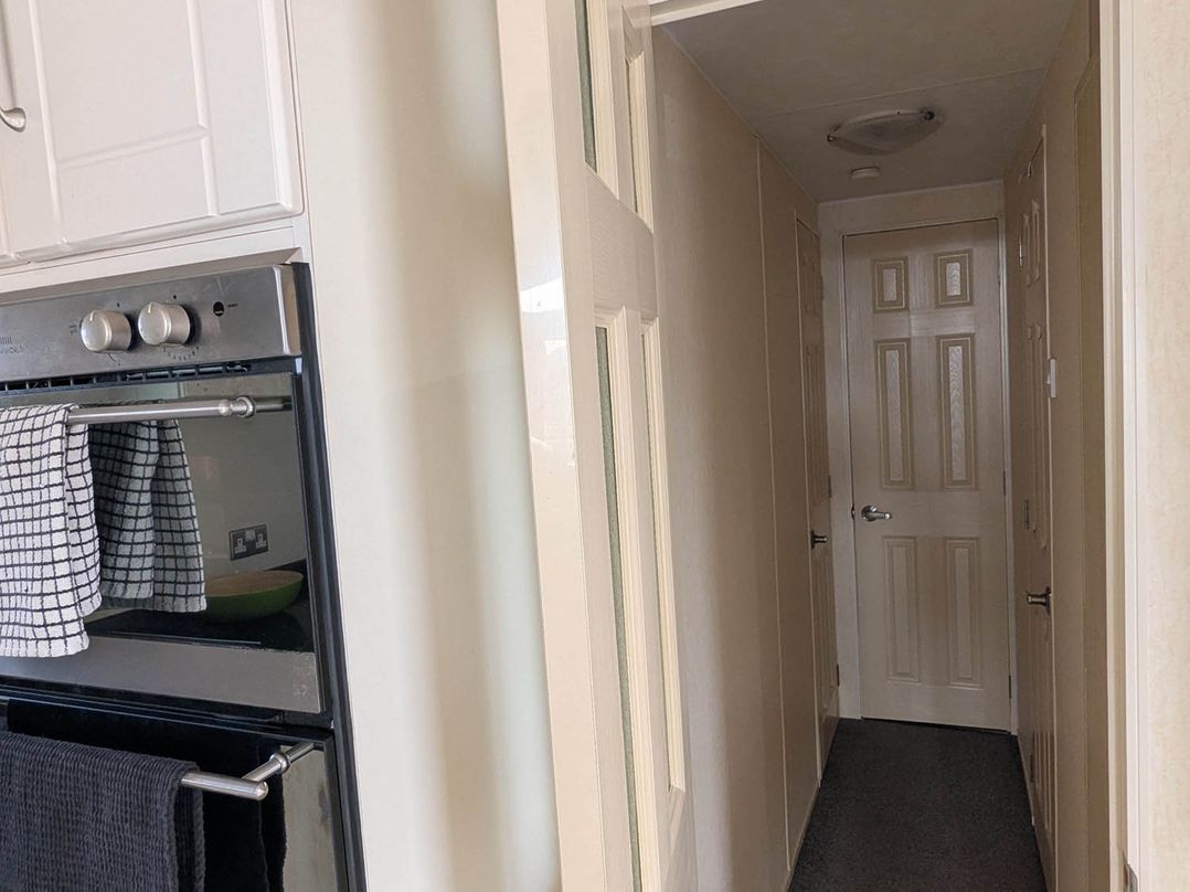 Beachcomber Cabin Dog Friendly Anderby Creek