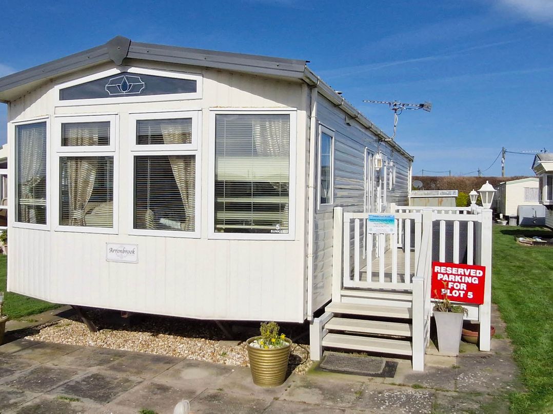 Beachcomber Cabin Dog Friendly Anderby Creek