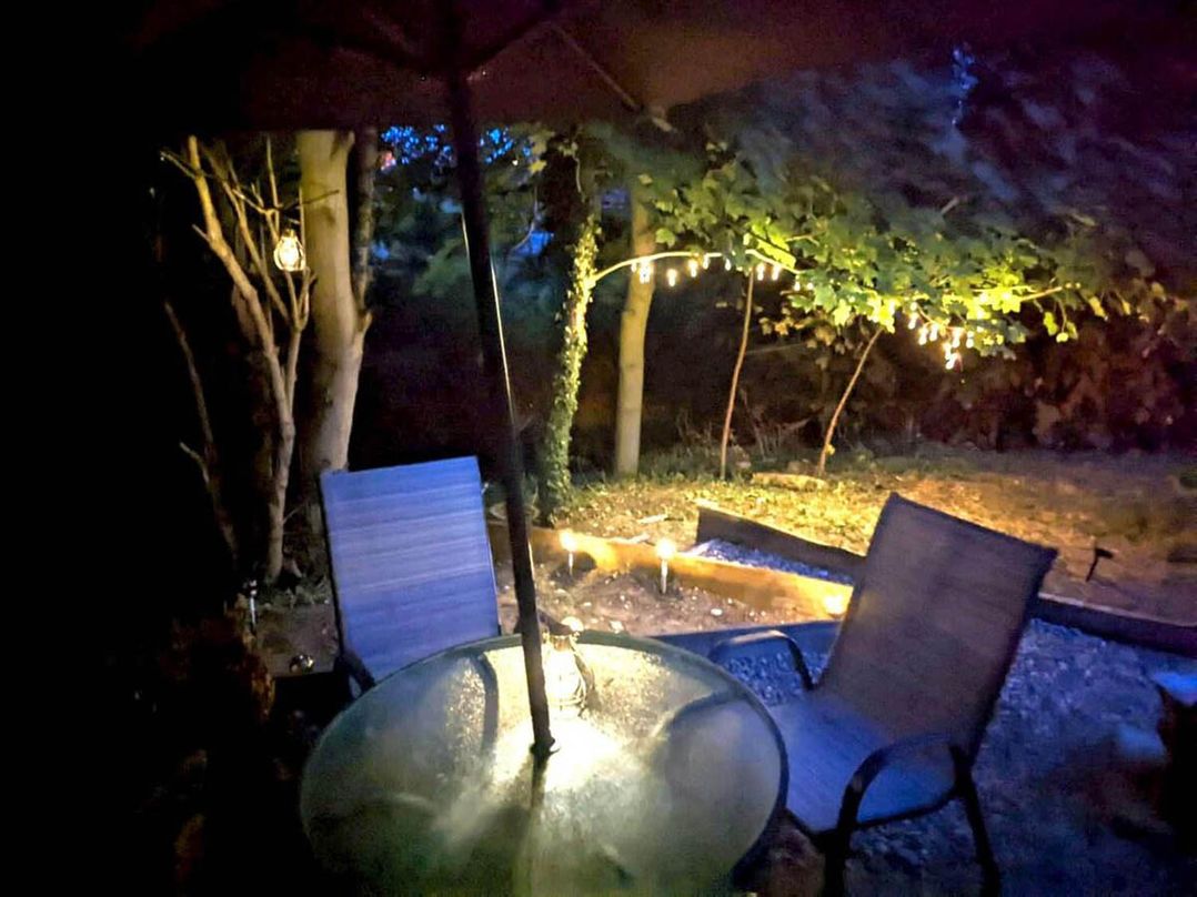 Cosy and secluded brook side lodge