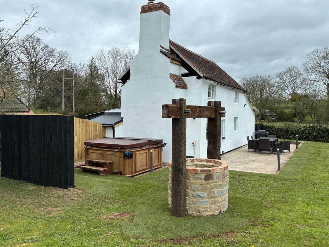 Peaceful 3 Bed Cottage in Lower Pendock