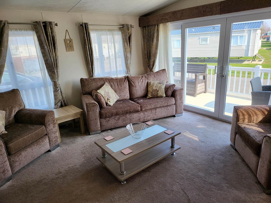 2 Bed Sleeps 6 Fireplace Parking Patio Seaside