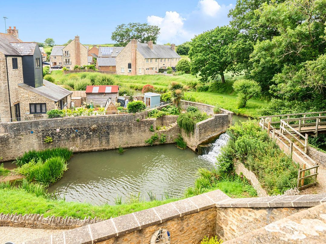 Beautiful Pad Near World Heritage Jurassic Coast