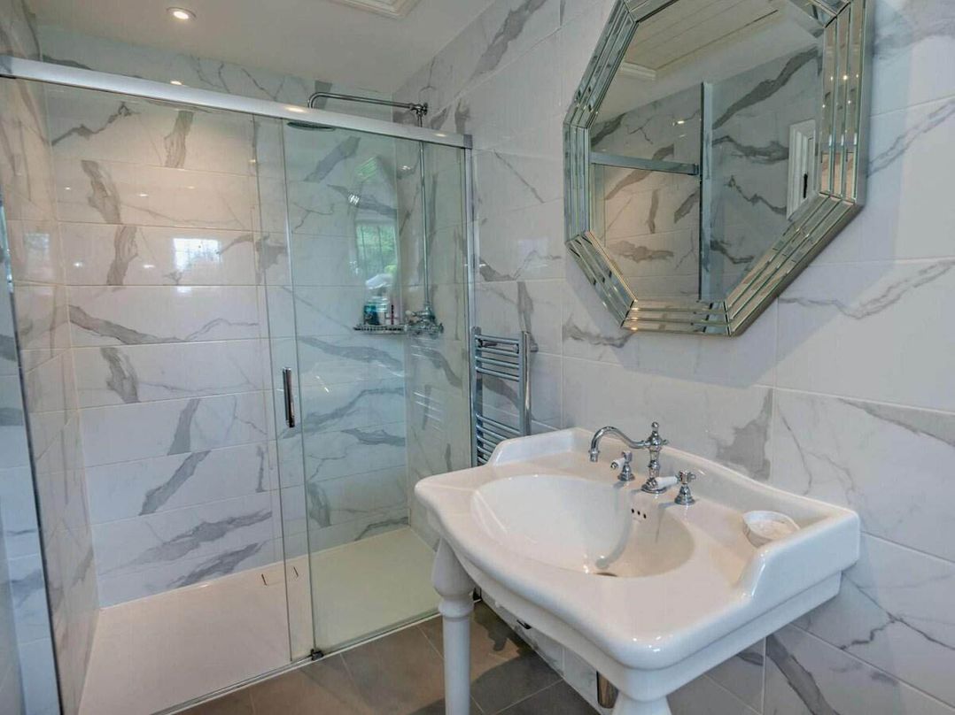 Luxurious 5 Bedroom House in Cookham near  Marlow