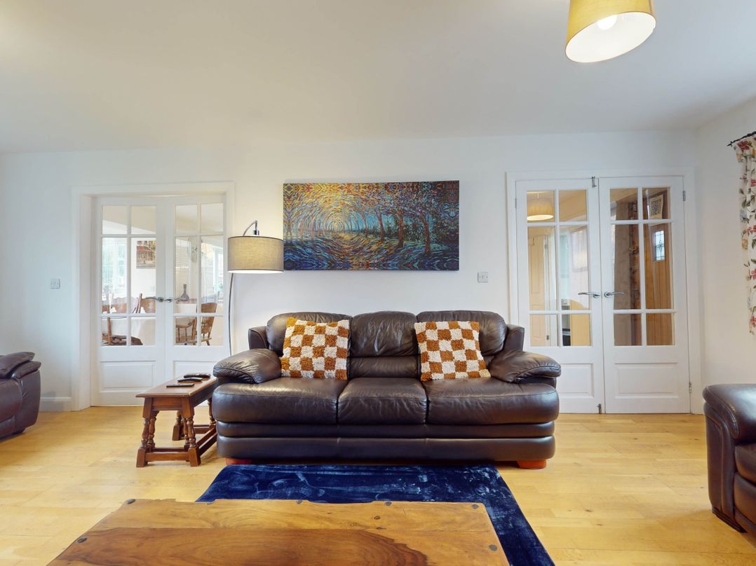 5 Bedroom Home Sleeps 16 Ideal for Groups