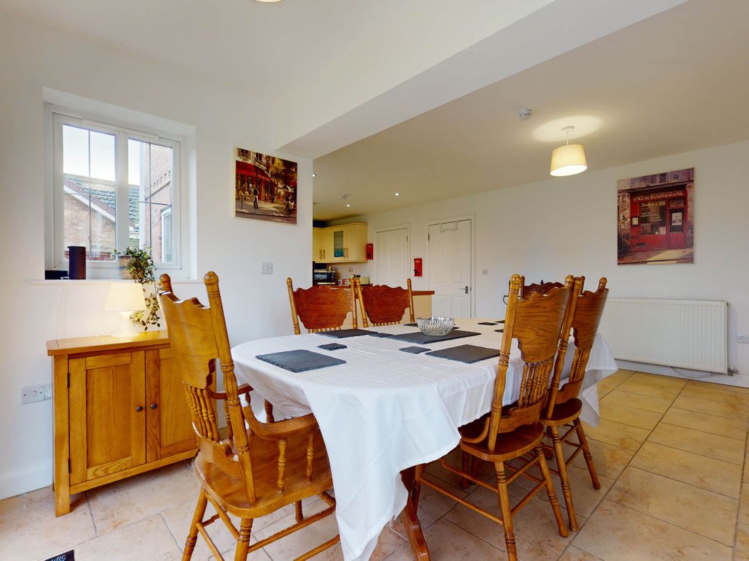 5 Bedroom Home Sleeps 16 Ideal for Groups