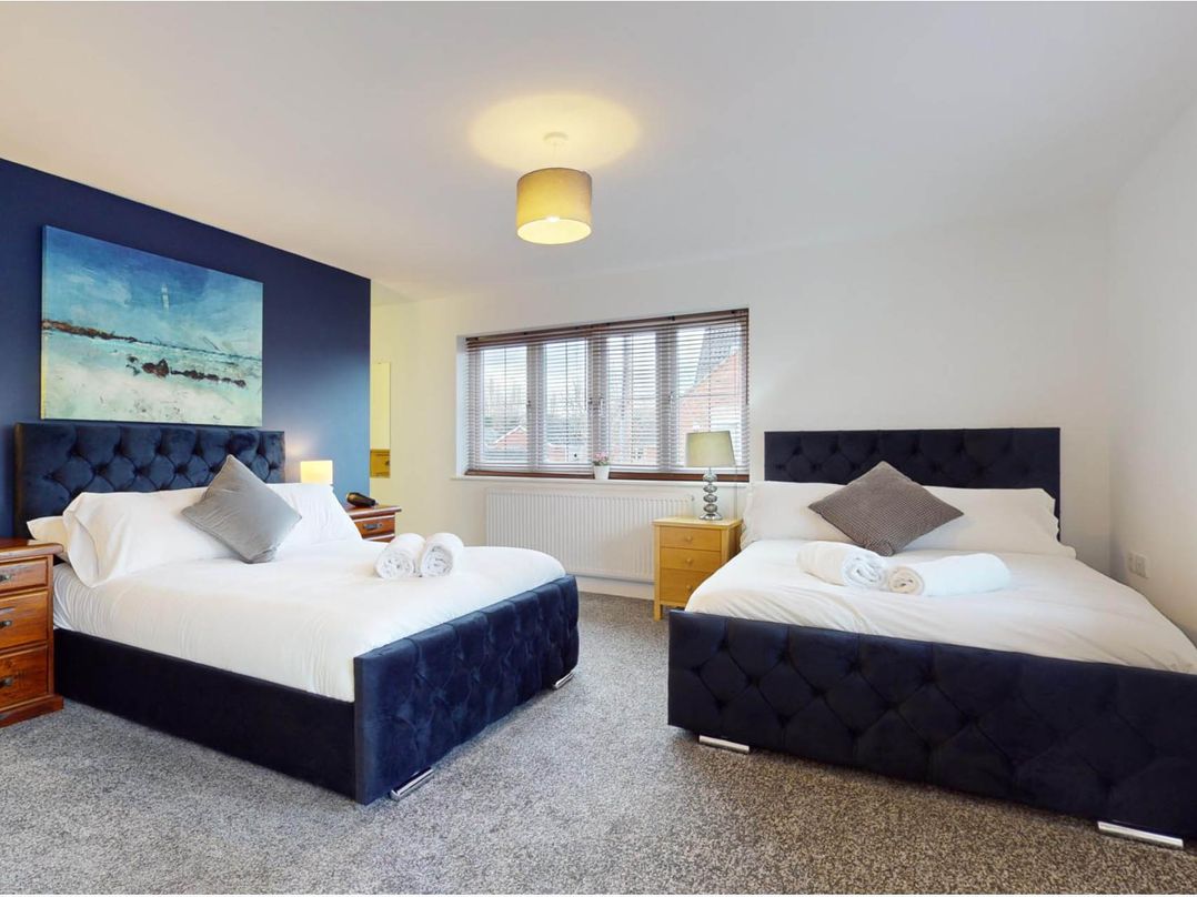 5 Bedroom Home Sleeps 16 Ideal for Groups
