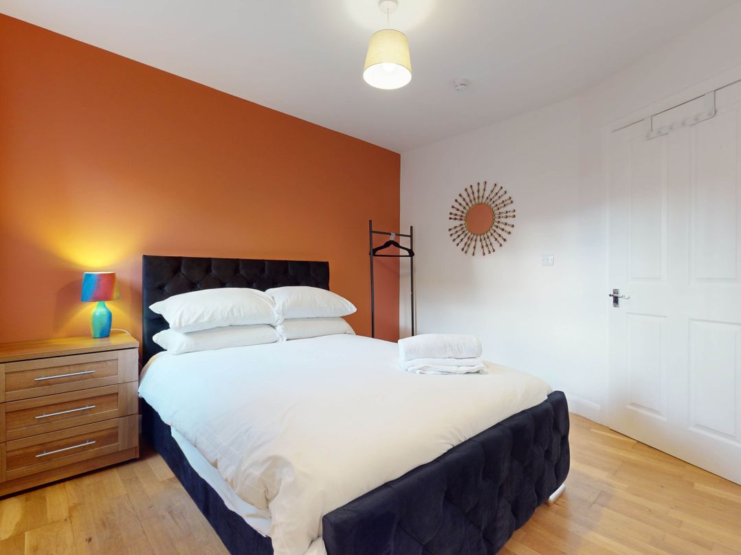 5 Bedroom Home Sleeps 16 Ideal for Groups