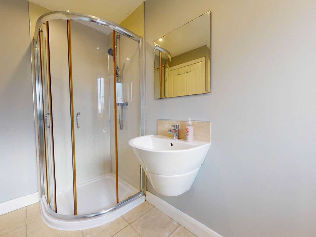 5 Bedroom Home Sleeps 16 Ideal for Groups