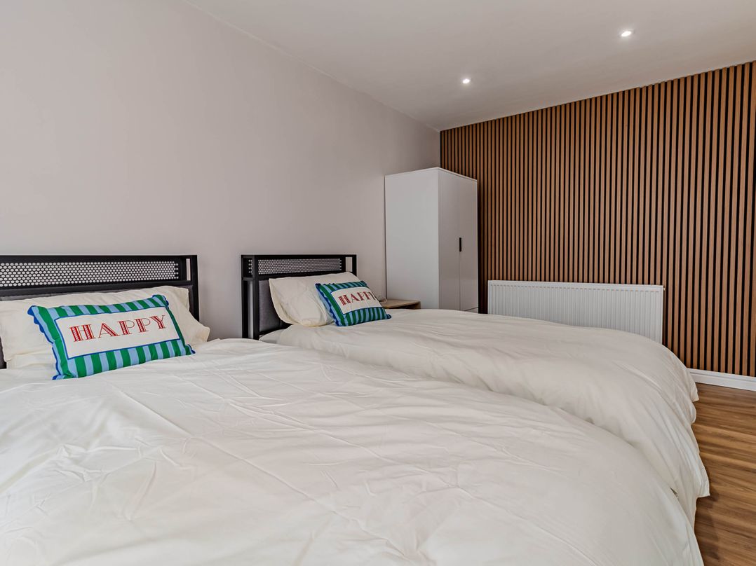 Loughborough Luxe Bungalow Retreat Sleeps 6