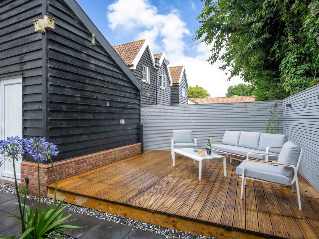 Detached House in Quiet Village Pets Allowed
