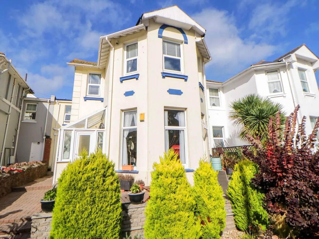 English Riviera Coastal Home Devon Garden