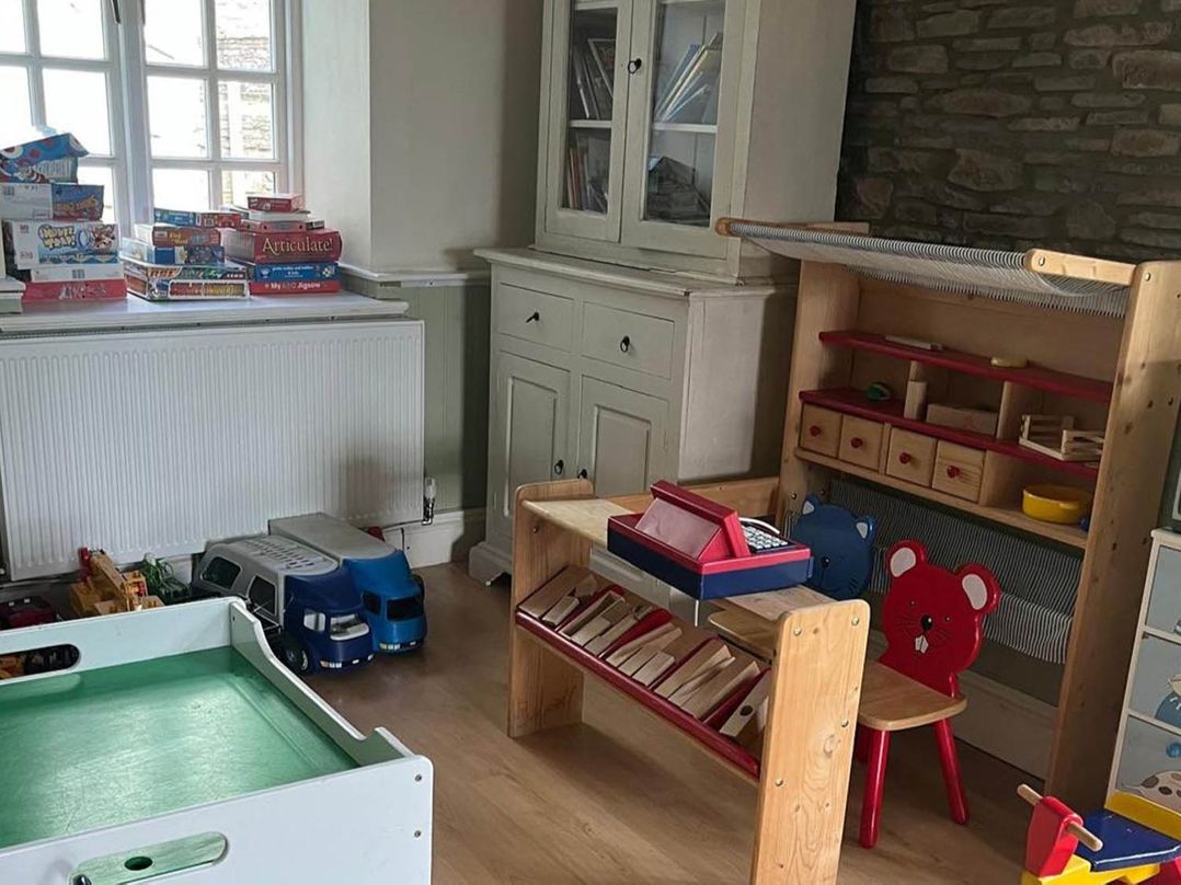 The Hills Farmhouse 6 Bed Sleeps 11 Pets